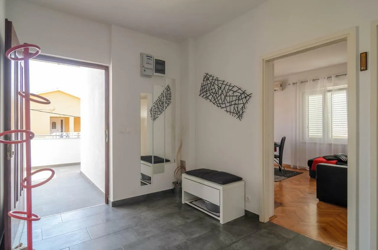 Apartment Marinsko Veli Iž